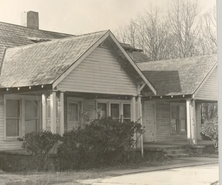 Admin-building