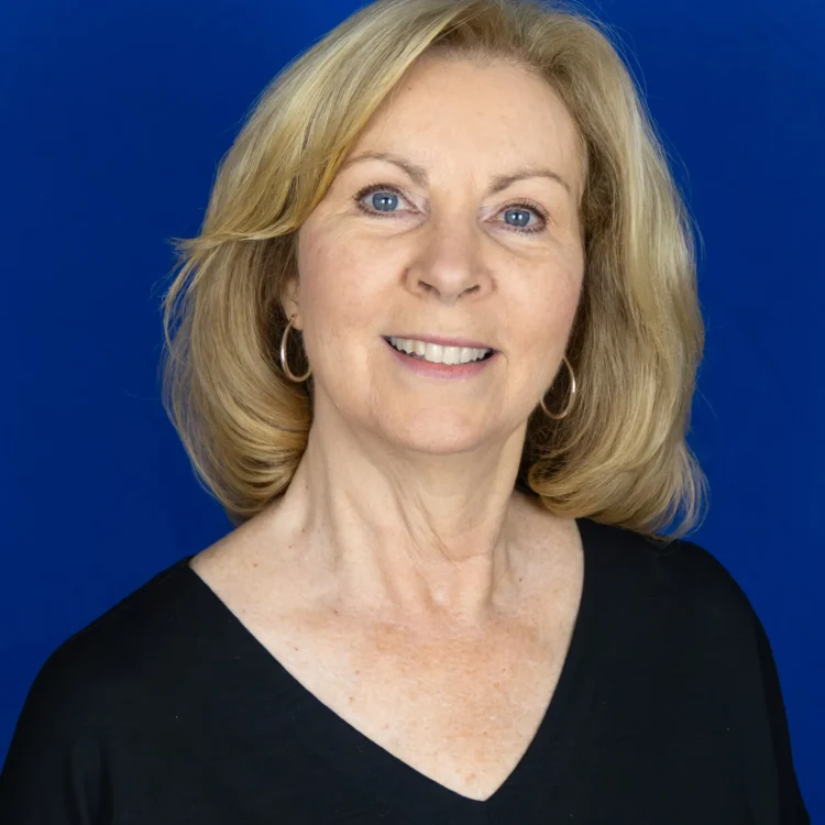 Toni Anderson Headshot