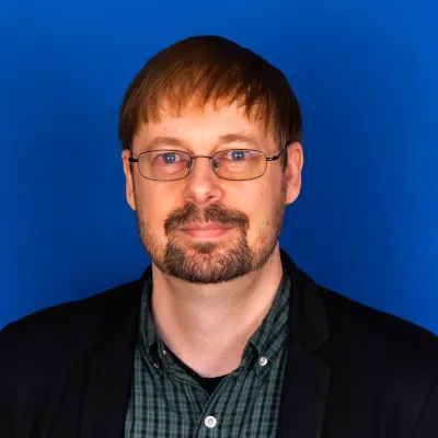 Adam Solomon headshot